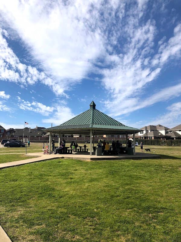Mistletoe Hill Park - Image 2