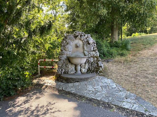 Brunnen - Image 1