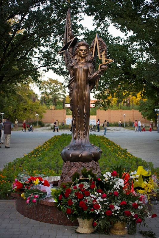 Pam'yatnyk Tetyani Snezhinoi - Image 1