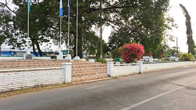 Plaza Las banderas - Image 1