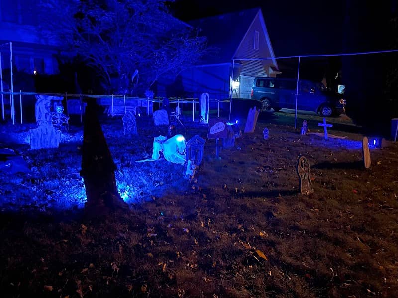 Moonlight Manor Haunted House - Image 2