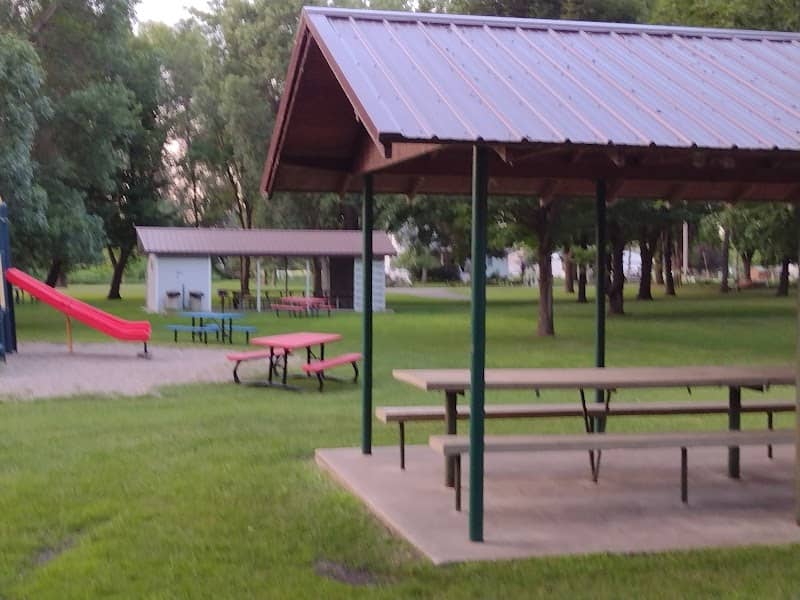 Starbuck City Park - Image 1