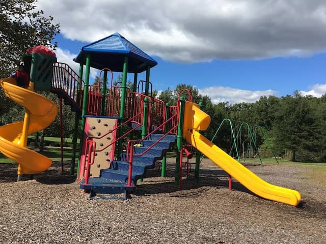 Schrom Hills Recreation Center - Image 1