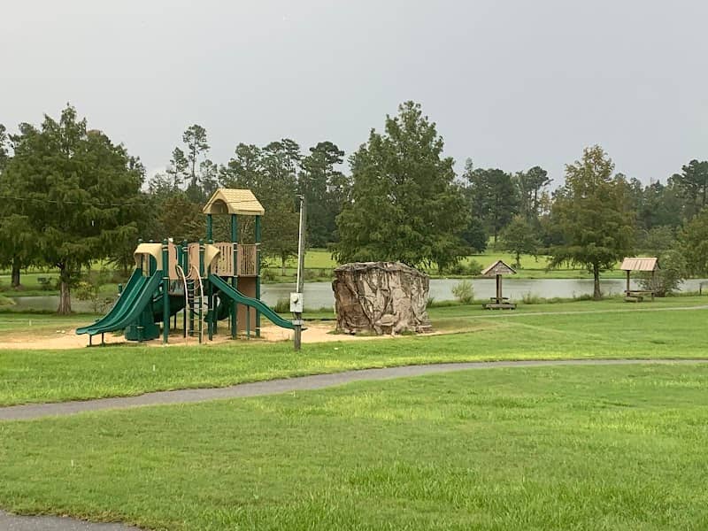 Citizen's Lodge Park - Image 2
