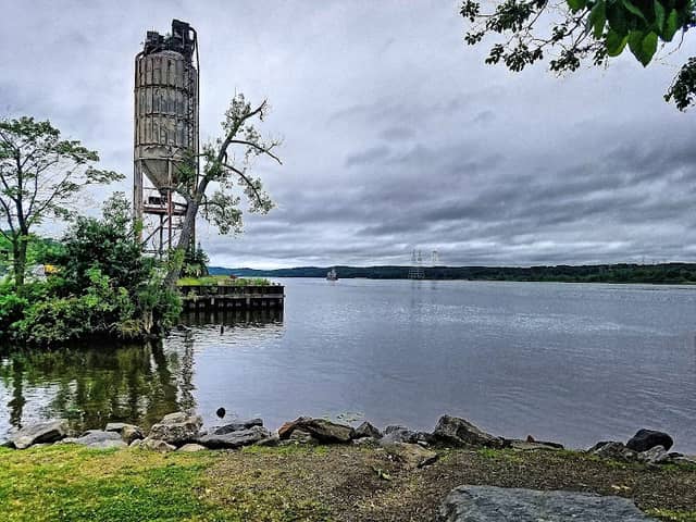 Hudson Athens Lighthouse - Image 1