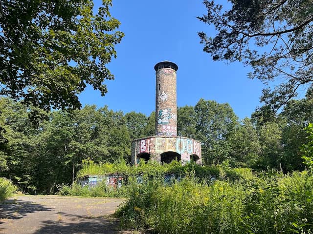 Anniversary Hill Park - Image 2