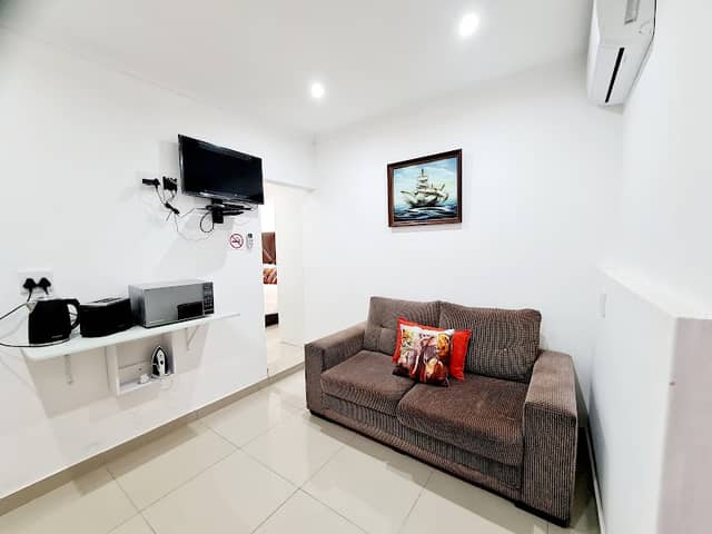 Oyster Guest House - Image 1
