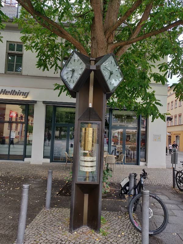 Weltzeituhr - Image 1