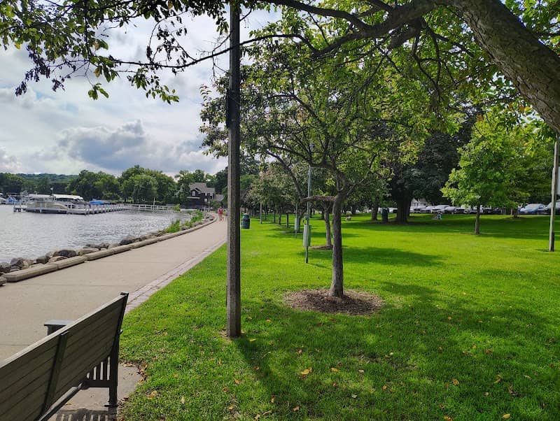 Lake Geneva Shore Path - Image 1