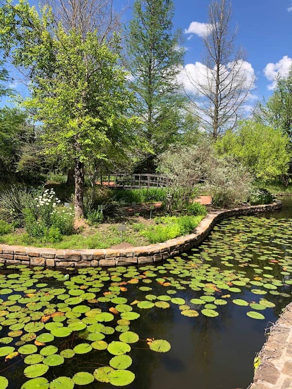 Clark Gardens - Image 3