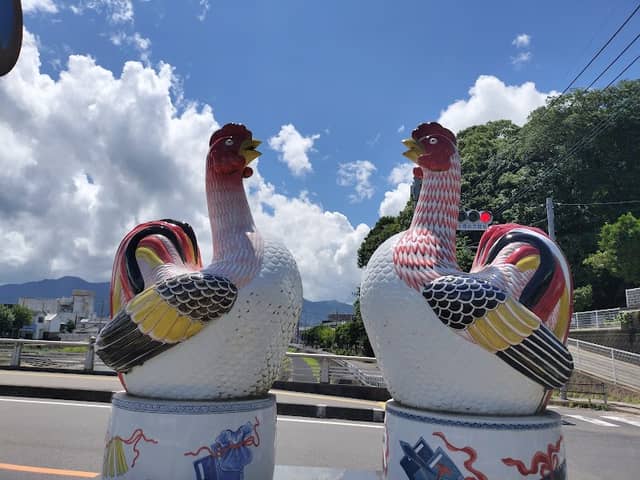 Imari Ware Chicken Couple Statue - Image 1