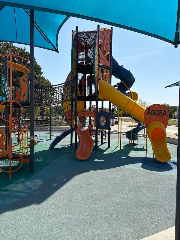 Agora Park - Image 1