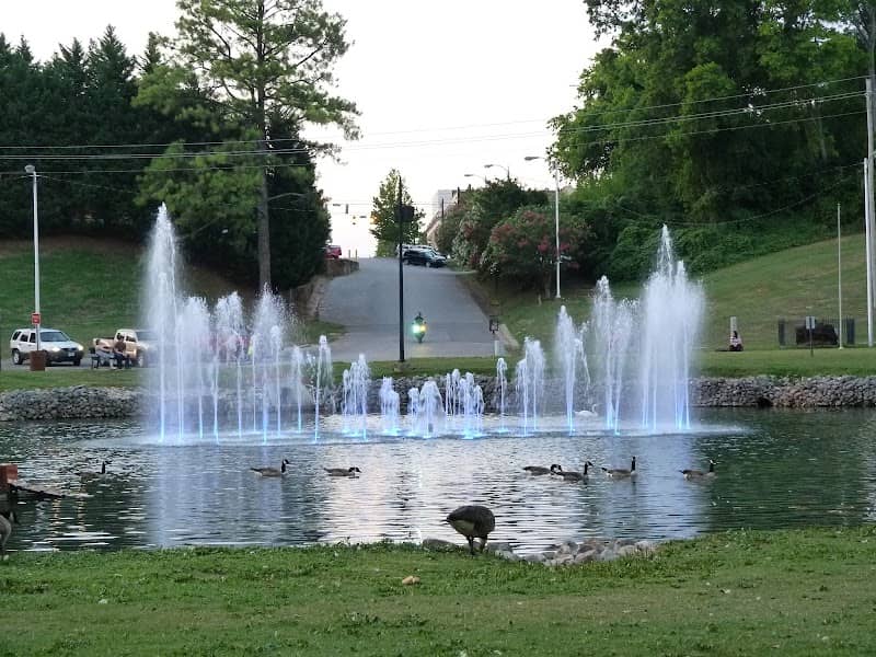 Spring Park Fountain - Image 2