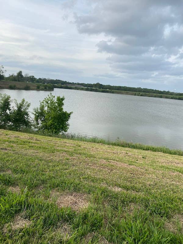 Independence Park - Image 2