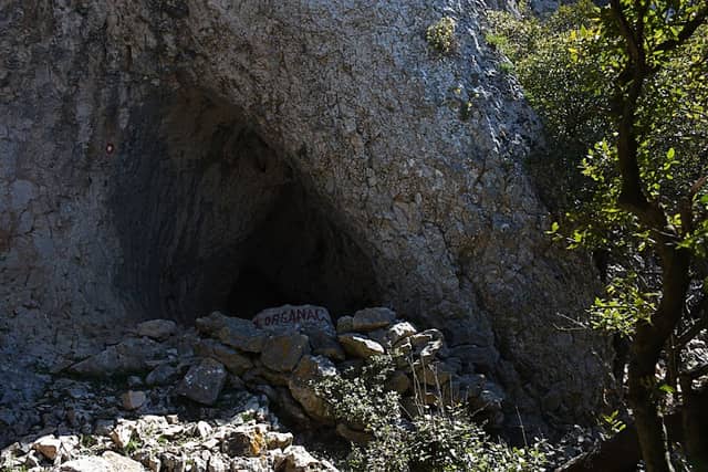 Organac cave - Image 1