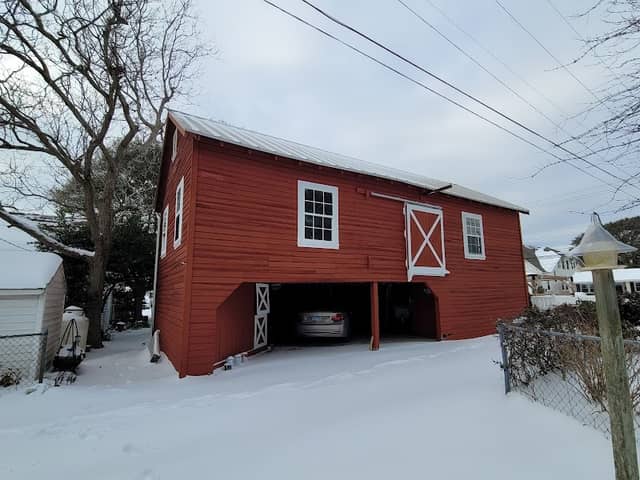 Carriage House on Historic Alleyway - Image 1