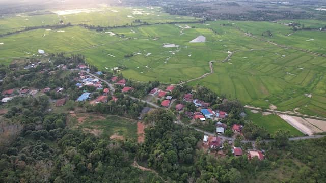 KAMPUNG BUKIT BERUAS - Image 1