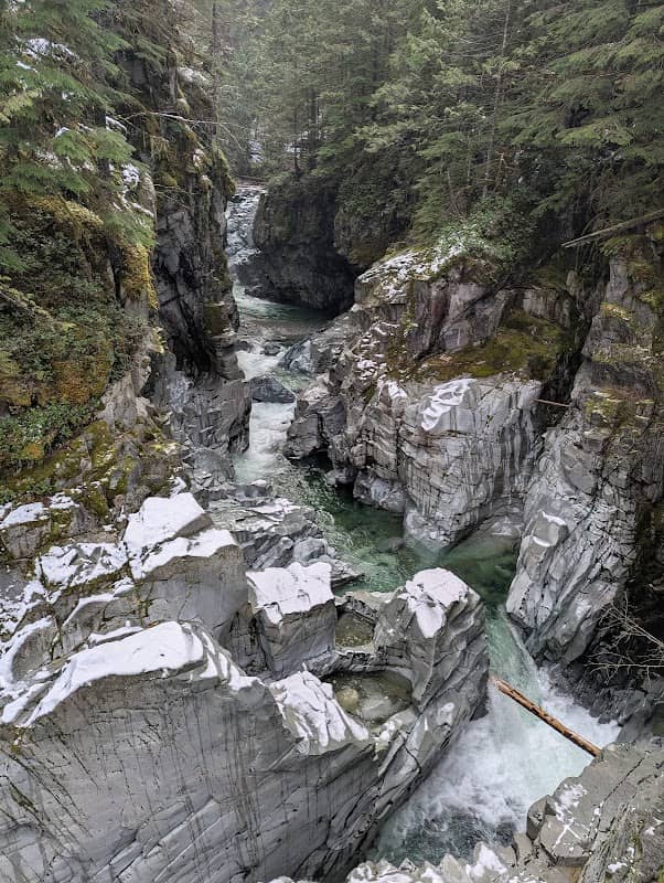 Mamquam Falls - Image 1
