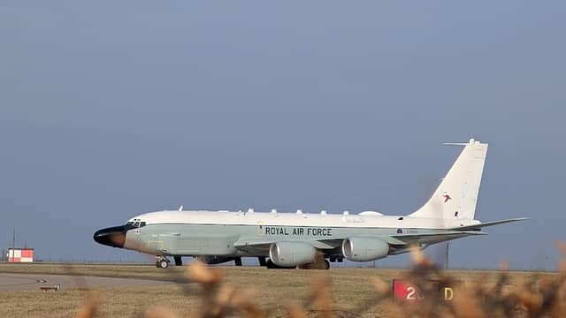 Aircraft Viewing Area - Image 1