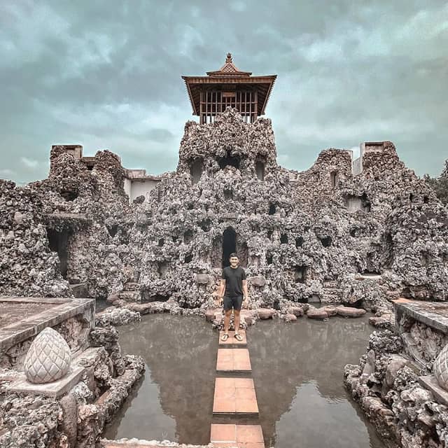 Taman Wisata Goa Sunyaragi Cirebon - Image 2