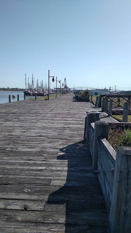 Lakeshore Park - Image 2