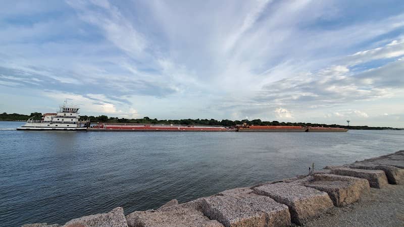 Lakeshore Park - Image 1