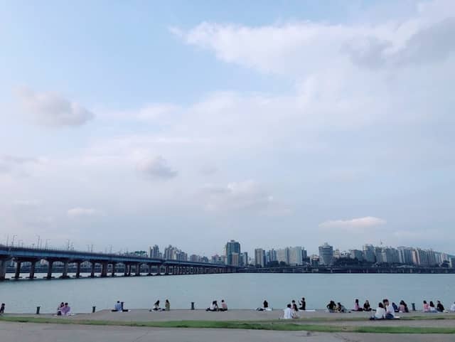 Yeouido Hangang Park - Image 1