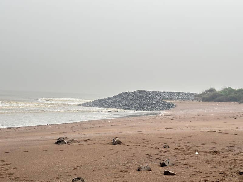 Borsi Beach - Image 1