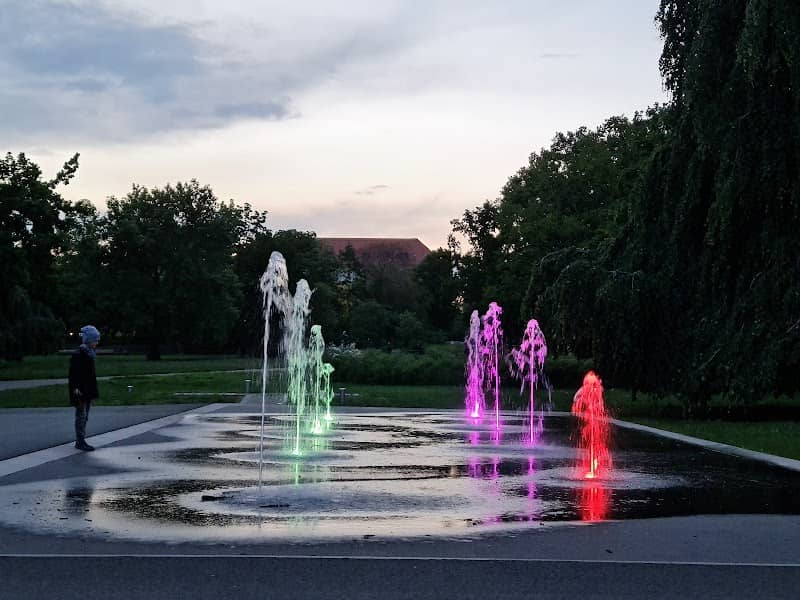Brunnen im Stadtpark - Image 1