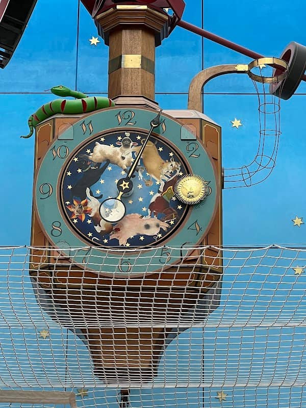 Wishing Fish Clock - Image 3