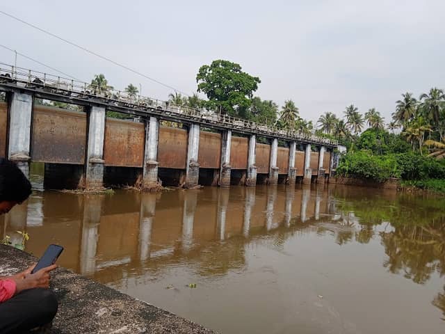 Mini Dam View - Image 1