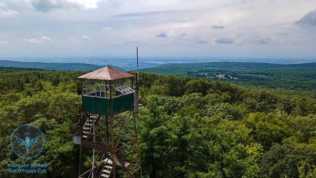 Snowy Mountain Lookout - Image 1
