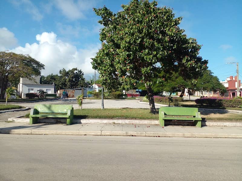 Güira Park - Image 1
