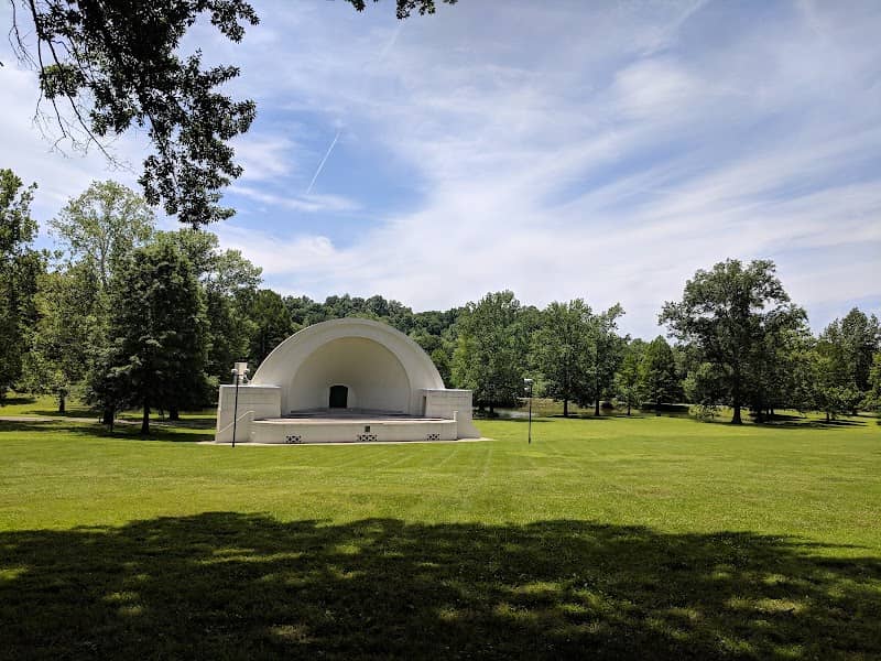 Riverside Park Band Shell - Image 1