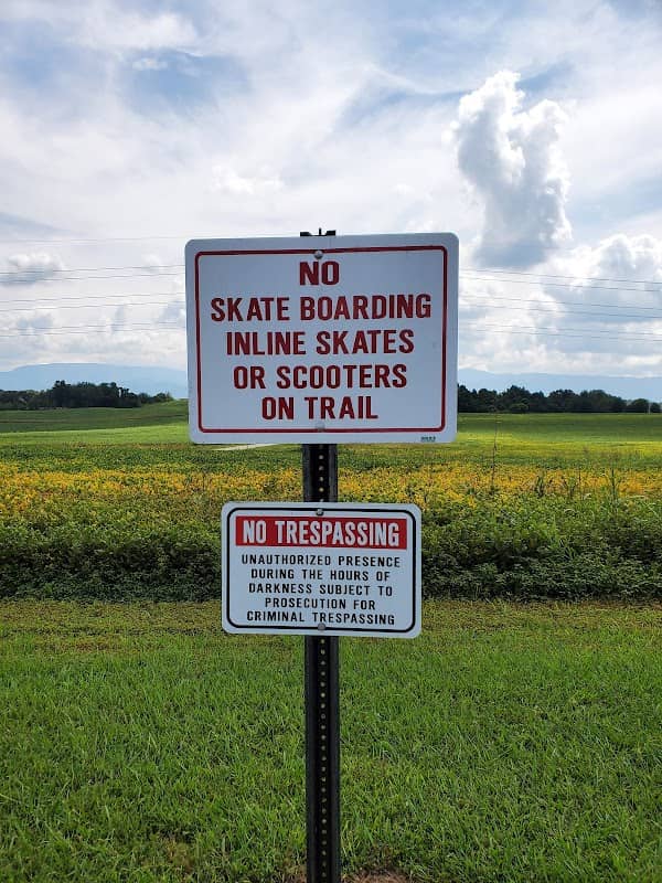 Tusculum Linear Park Western terminus - Image 1