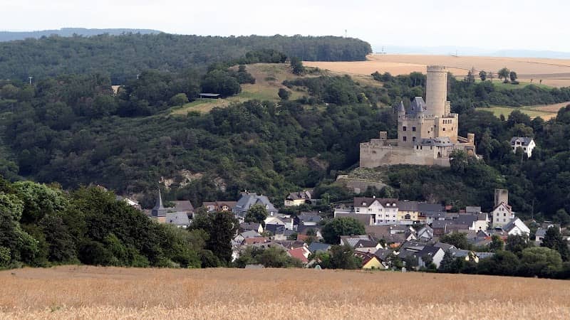 Blick auf Burgschwalbach und die Burg Hohlenfels - Image 1
