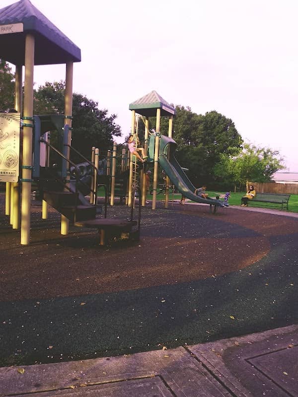Gretna Park - Image 2