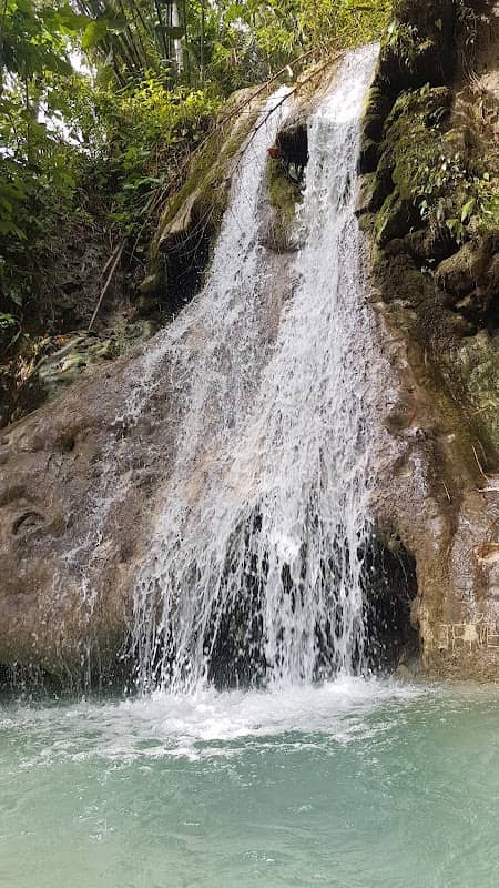 Kalubihon Falls - Image 1