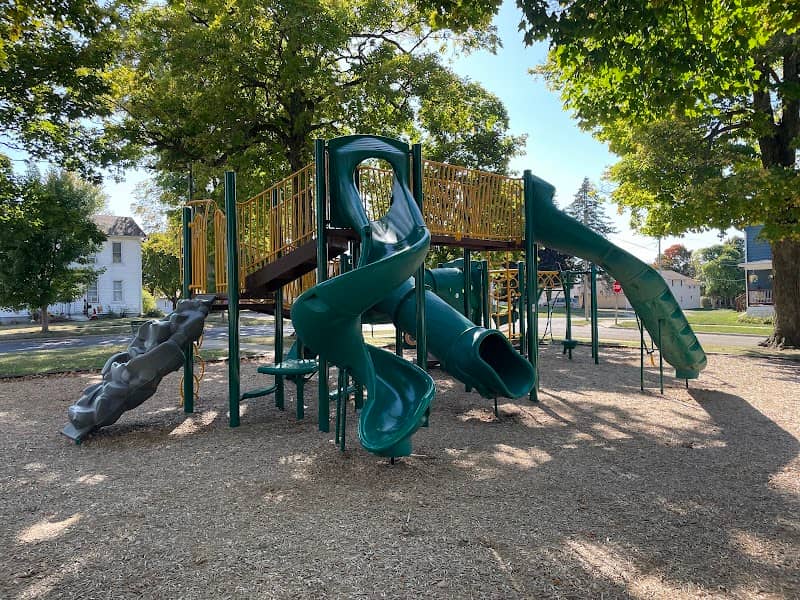 Lincoln Park - Image 2