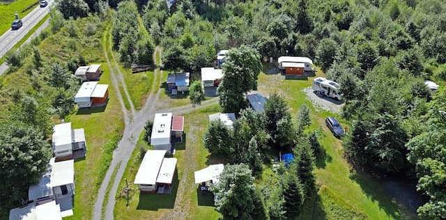 Waldcamping Batmund Familie Pfeifer - Image 1