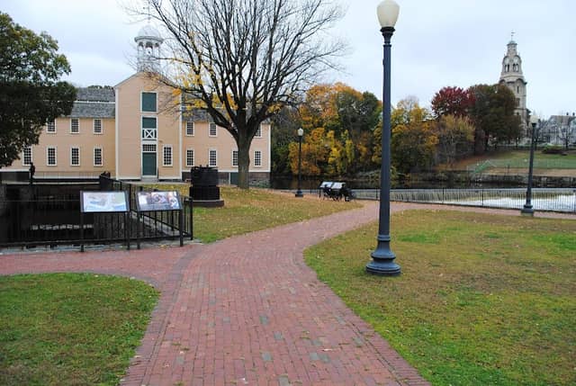 Old Slater Mill National Historic Landmark - Image 3