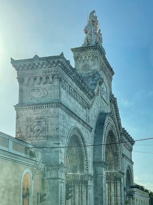 Puerta de la Paz - Image 2