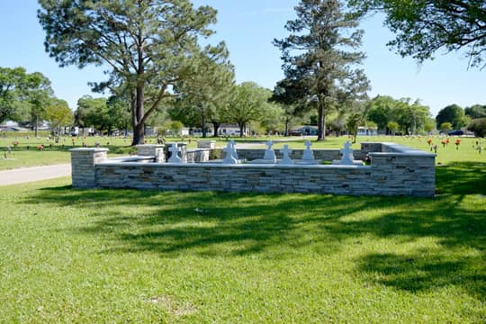 Prien Memorial Park - Image 1