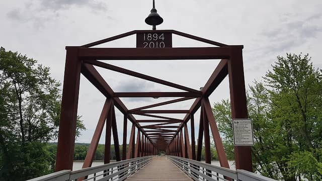 Historic Rock Island Swing Bridge - Image 2