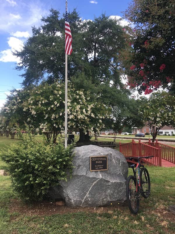 Centennial Park - Image 1