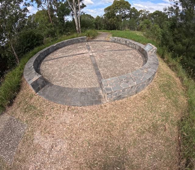 Turkeys Nest picnic area and lookout - Image 1
