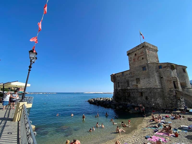 Lungomare di Rapallo , Italia - Image 2