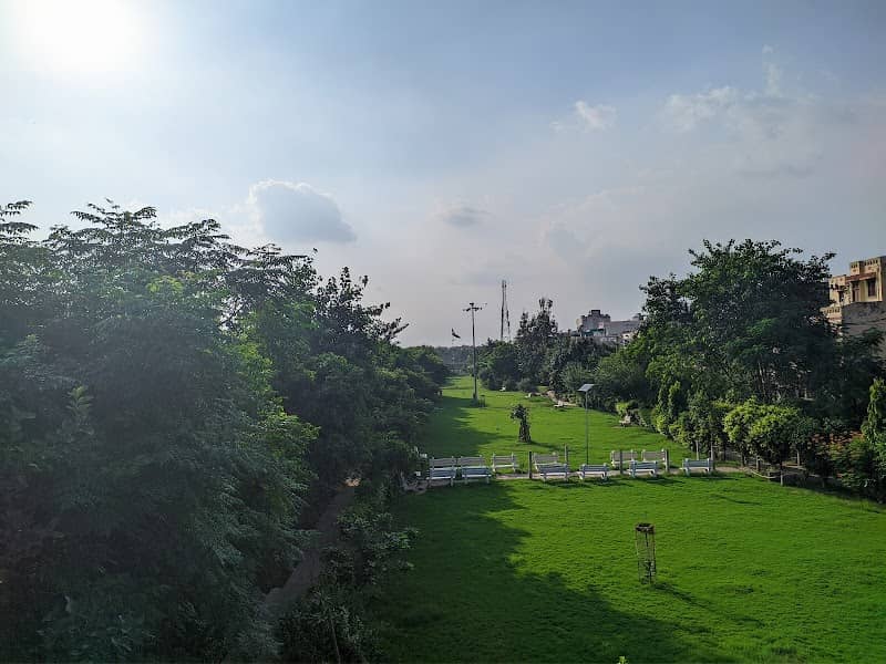 Railway Park - Image 1