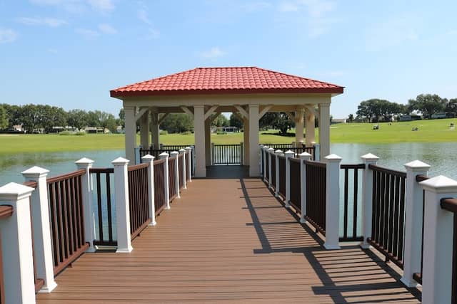 Golfview Lake Park - Image 1