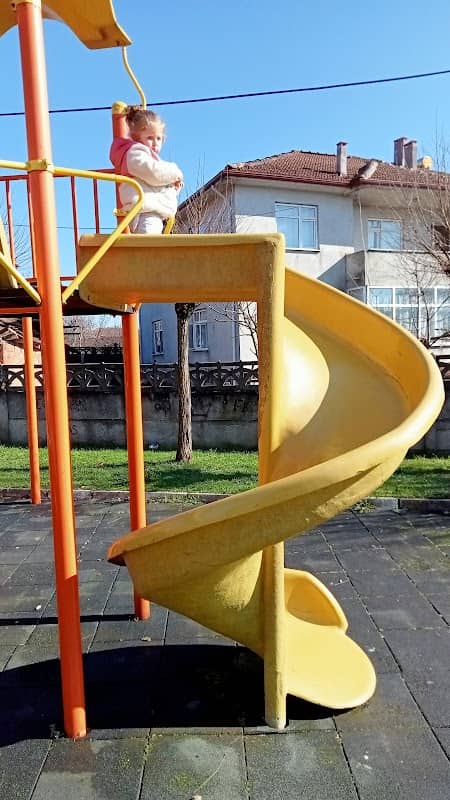 Şerefiye Mahallesi Parkı - Image 3